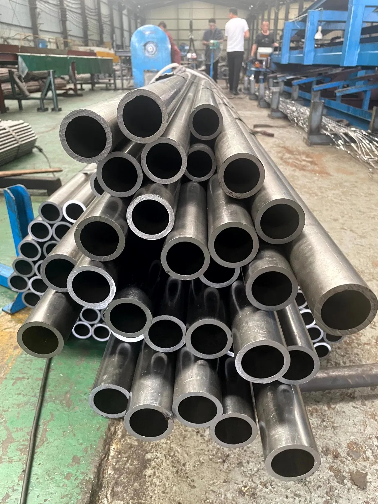 High-Performance Carbon Steel Seamless Pressure-Resistant Small-Wall Long-Diameter Durable Tube