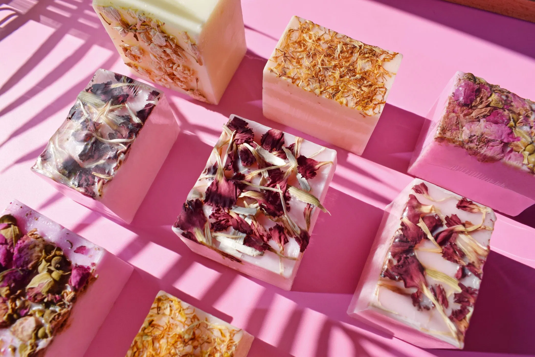 Custom Organic Body Bath Cleaning Whitening Flower Petals Handmade Soap