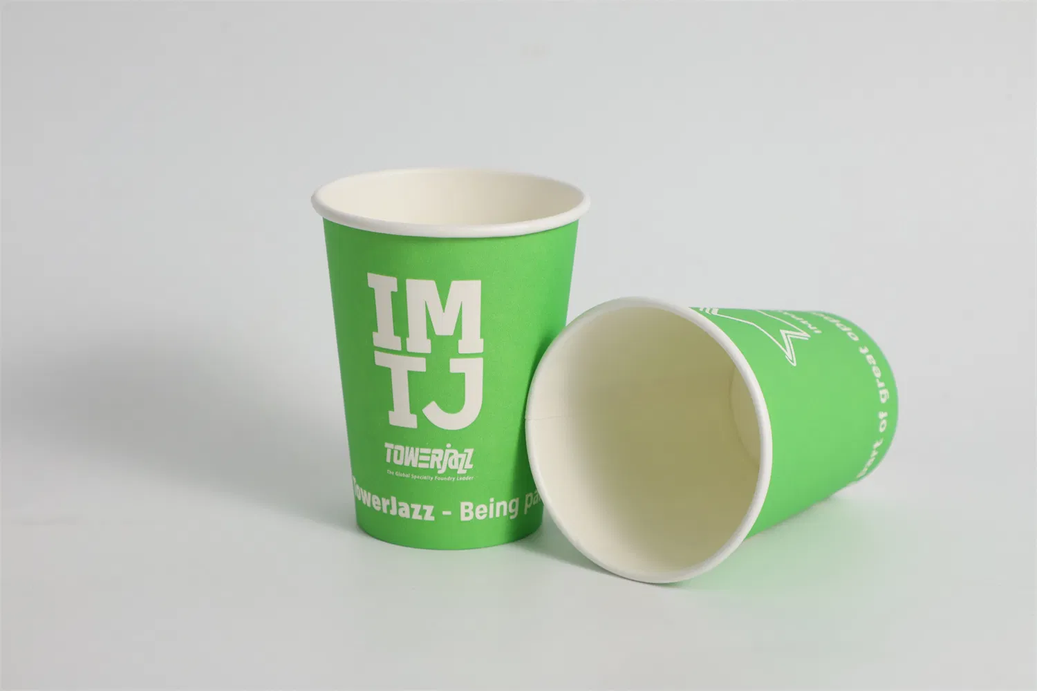 Бумажные стаканчики 8oz с логотипом для вендинга
