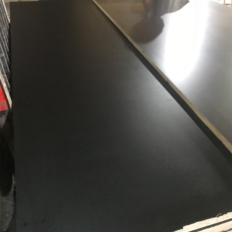 18mm 1220*2440 Cheap Price Waterproof Black Laminated Poplar Core Construction Film Faced Plywood Sheet