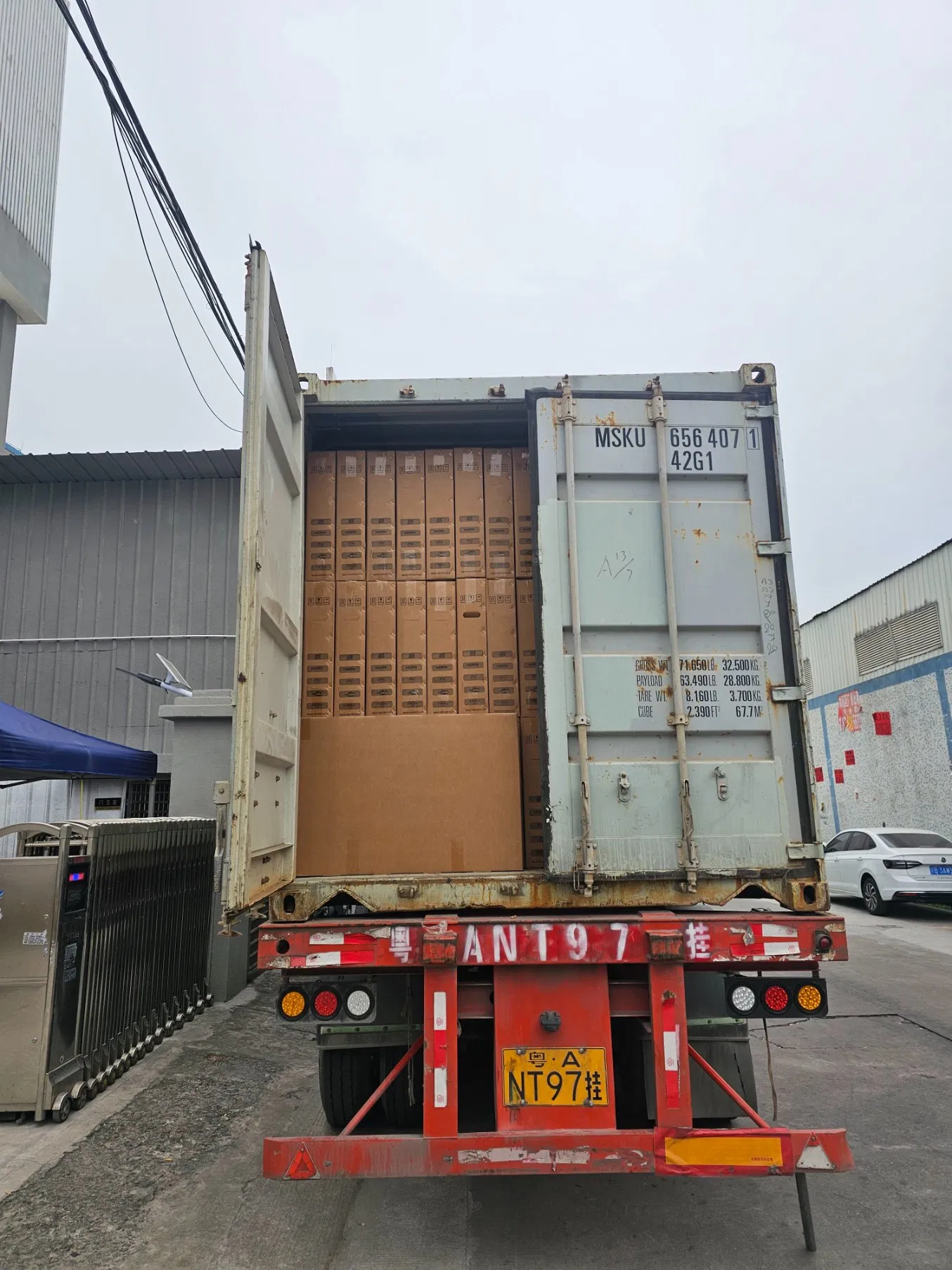 43-дюймовый безрамочный смарт-телевизор Android 14