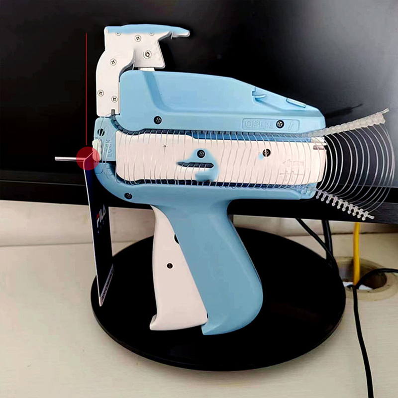 Пистолет для бирок и ярлыков с жемчужной застежкой