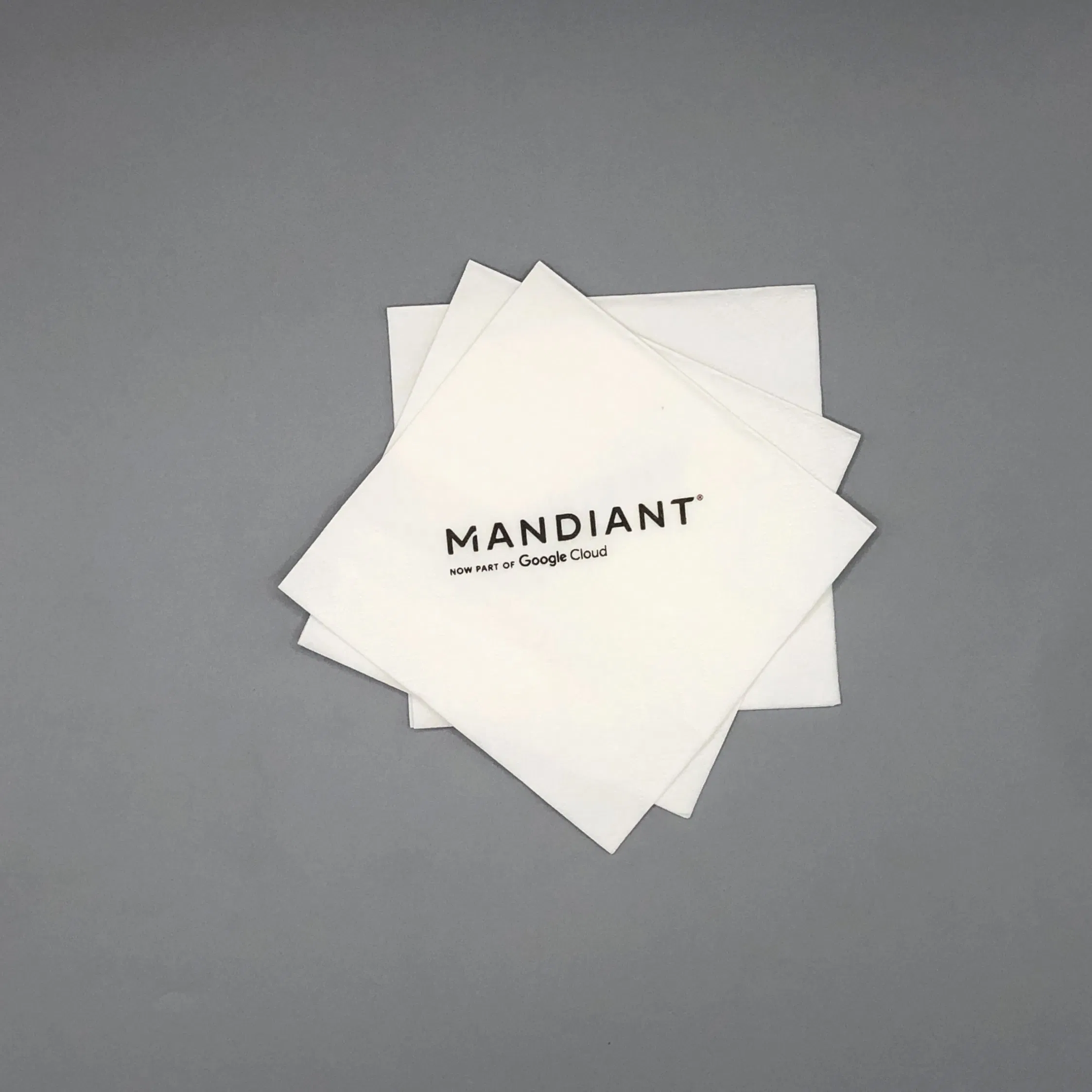 Customized Cocktail Dinner Napkins with Logo Disposable White 2 Ply 3 Ply Serviette Tissue Beverage Bar Restaurant Square Paper Napkins