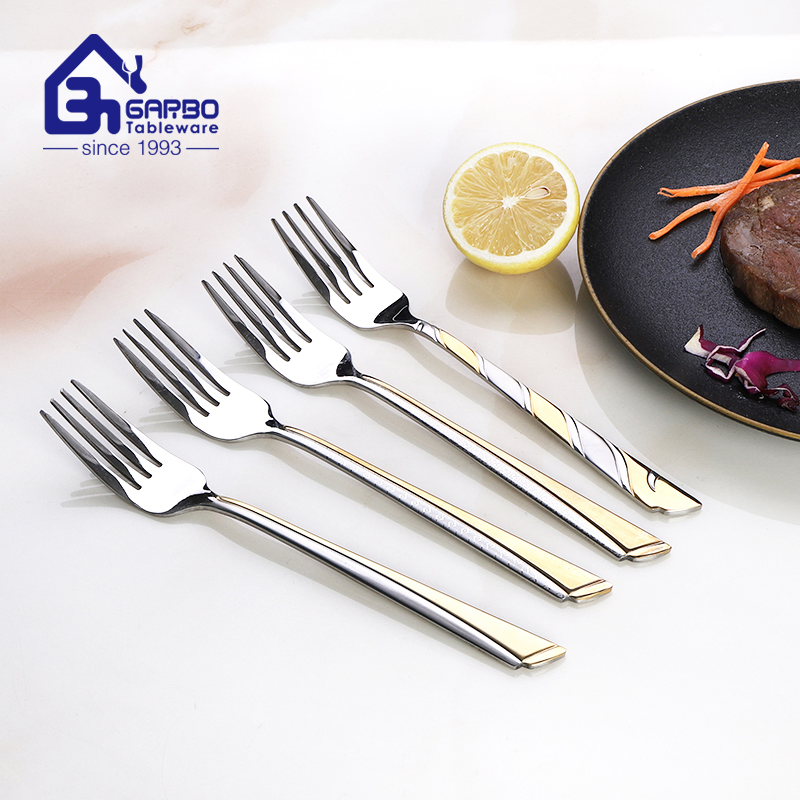 Ion Plating Gold Engraved Handle Salad Fork Dessert Cake Forks and Spoons Set