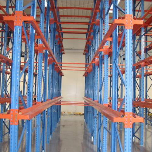 Store Goods Warehouse Storage Drive in Racking