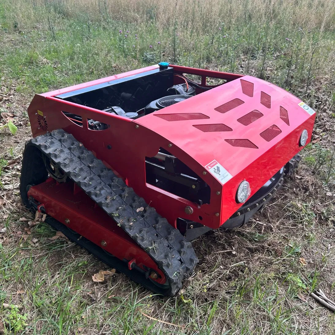 Самоходный робот-газонокосилка VOLNOS на бензине