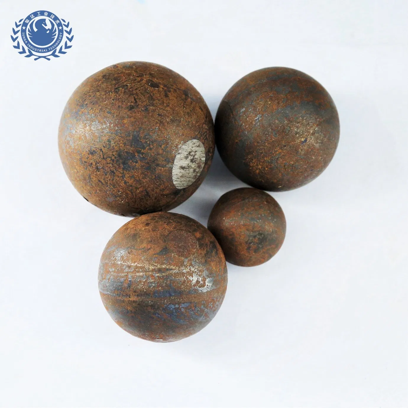 Кованые стальные шары для мельниц и цементных заводов