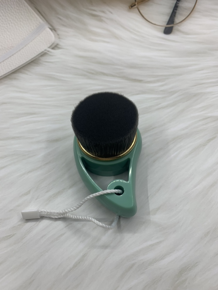 Mini Green Colors Plastic ABS Handle Facial Brush with Bamboo Charcoal Synthetic Hair