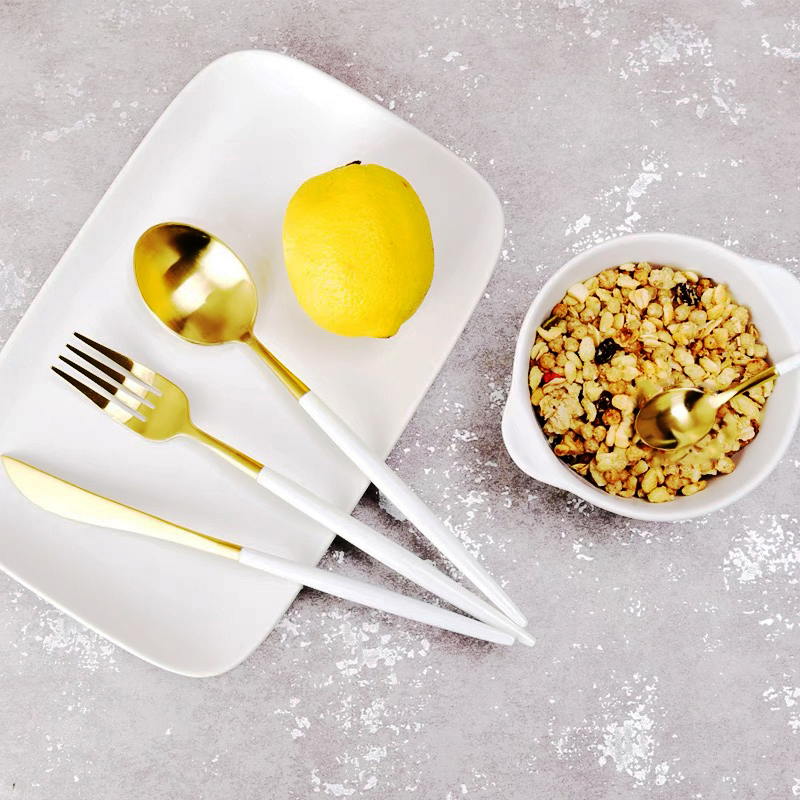 Detachable Heavy Duty Plastic Cutlery Sets Modern for Birthday Picnic Disposable Spoon Fork Knife Sets