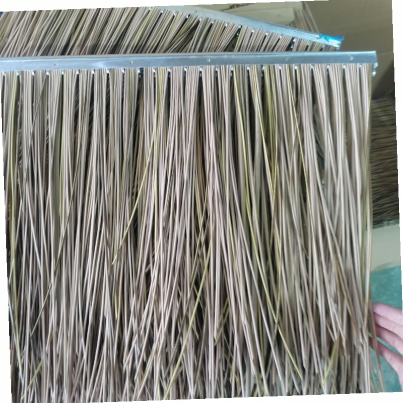 UV Resistant Synthetic Artificial Thatch for Outdoor Roofing Projects