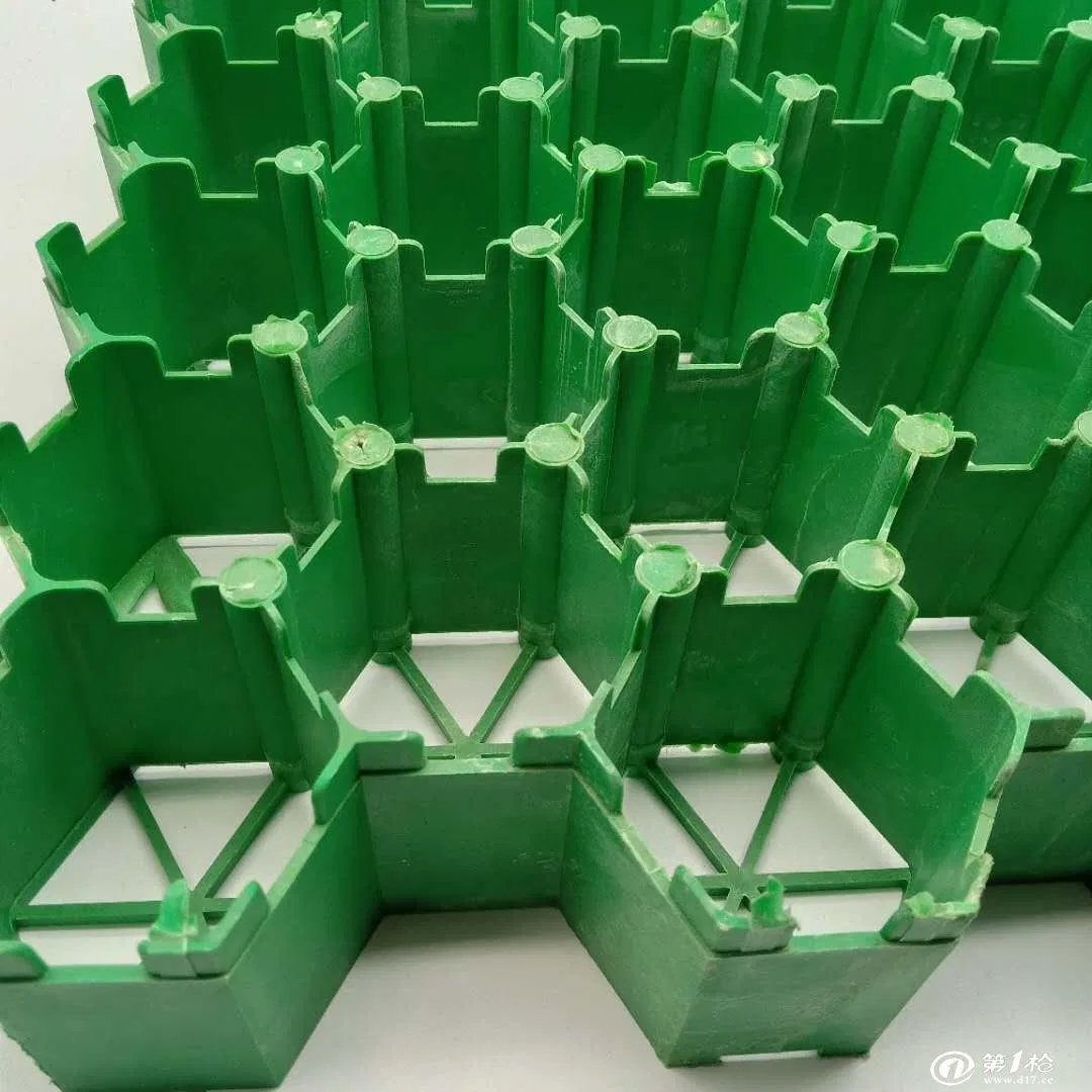 500*500*40mm Plastic Grass Grid for Driveway Parking Lot