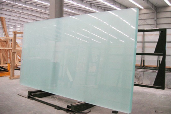 Low Iron Ultra Clear Heat Strengthened Safety Glass Crystal Clear Tempered Glass