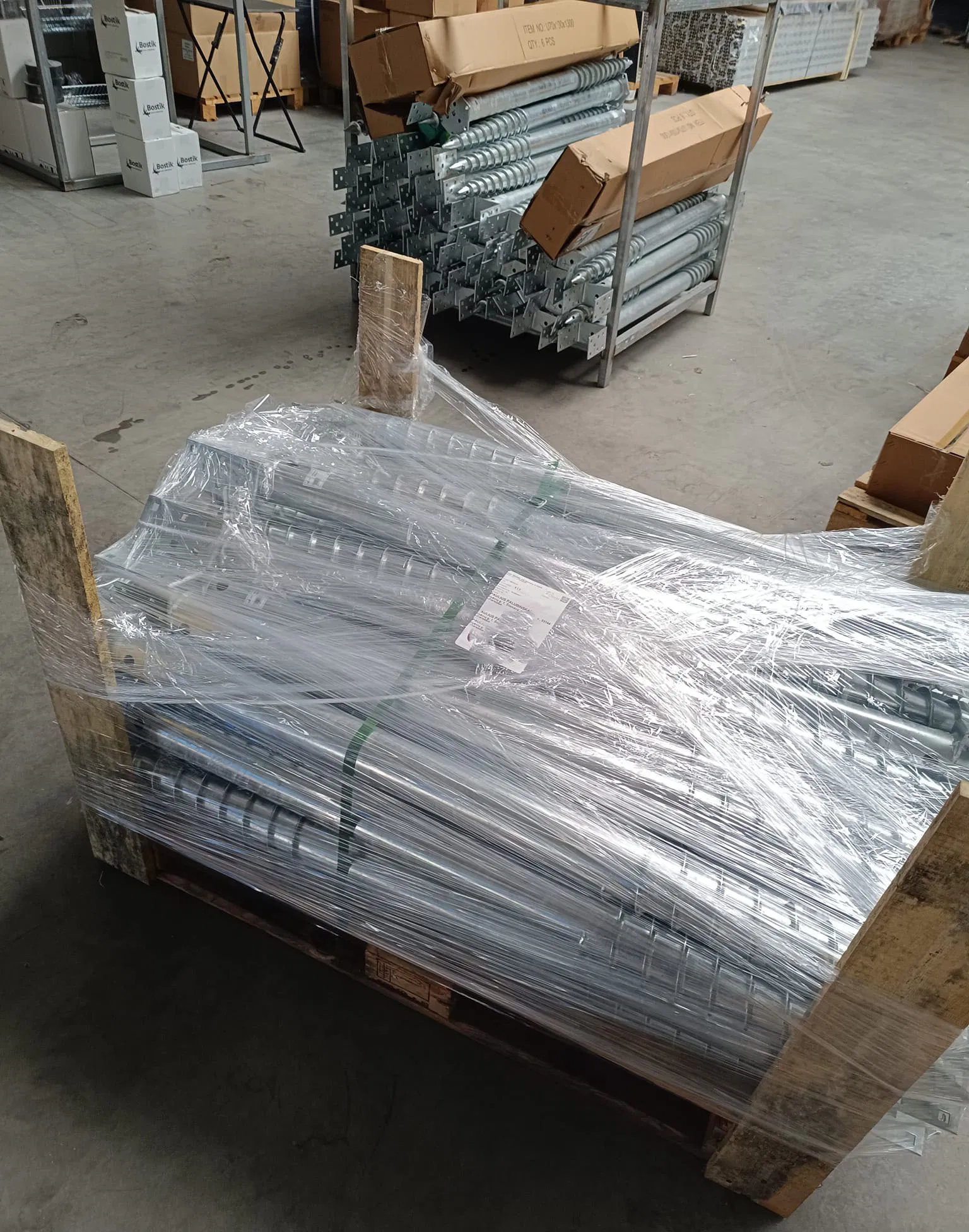 Винтовая свая 2000 мм с фланцем для фундамента