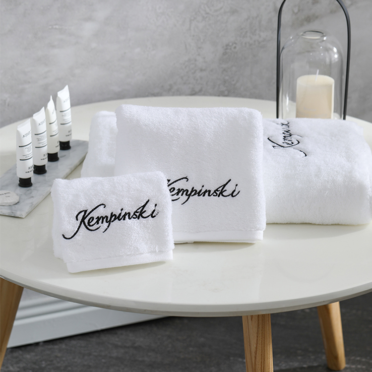 Luxury Hotel Towels Set Embroidered Logo Bath Towels