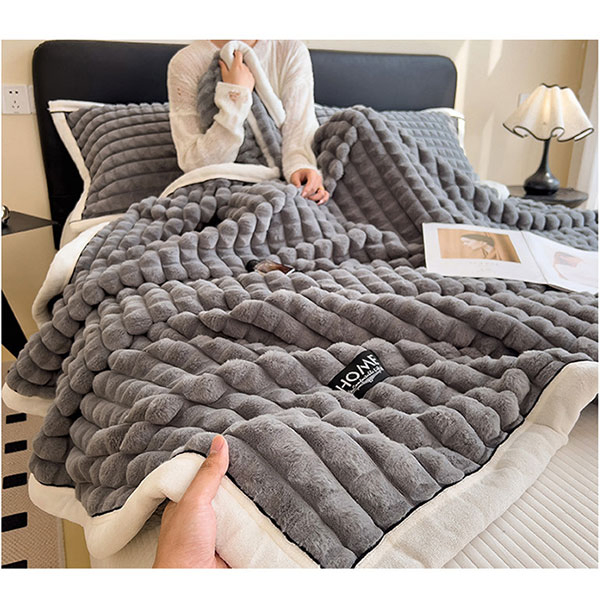 Thickened Winter Milk Fleece Blanket Warm Coral Fleece Baby Blanket