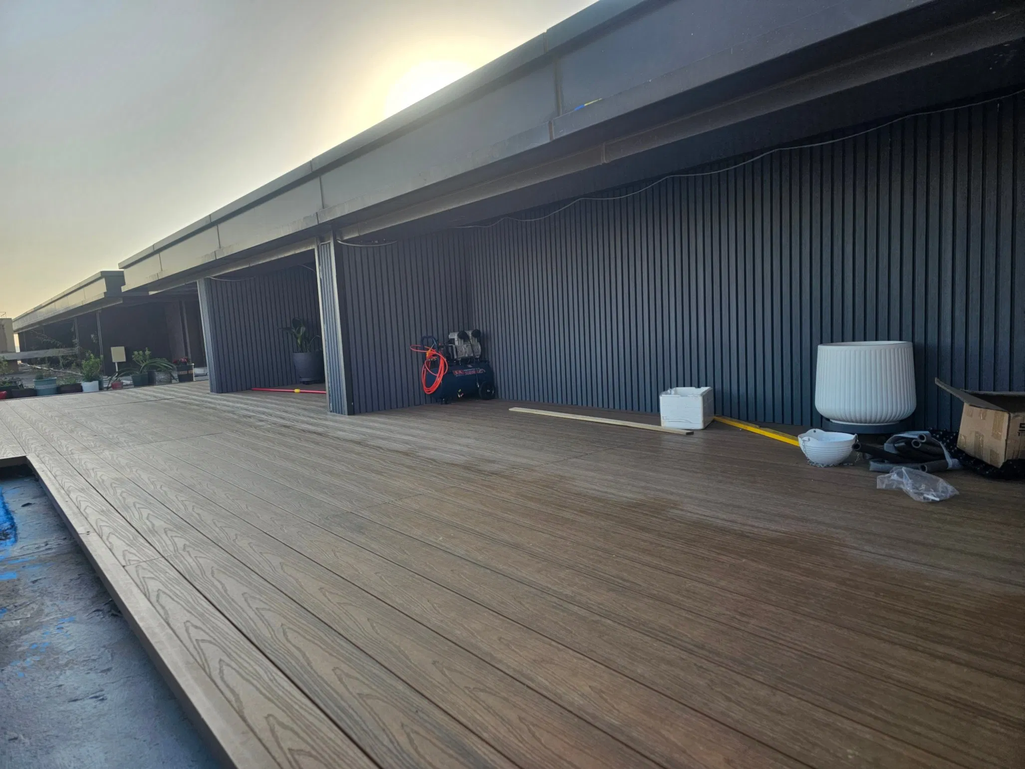 Moisture-Proof and Insect-Proof WPC Co-Extrusion Flooring Wood Plastic Floor