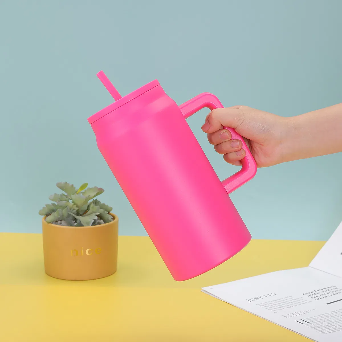 Custom 304 Stainless Steel Vacuum Flask Thermo Cup Outdoor Portable Straw Mug 50oz Large Capacity Car Tumbler Water Bottle with Lid Handle Straw