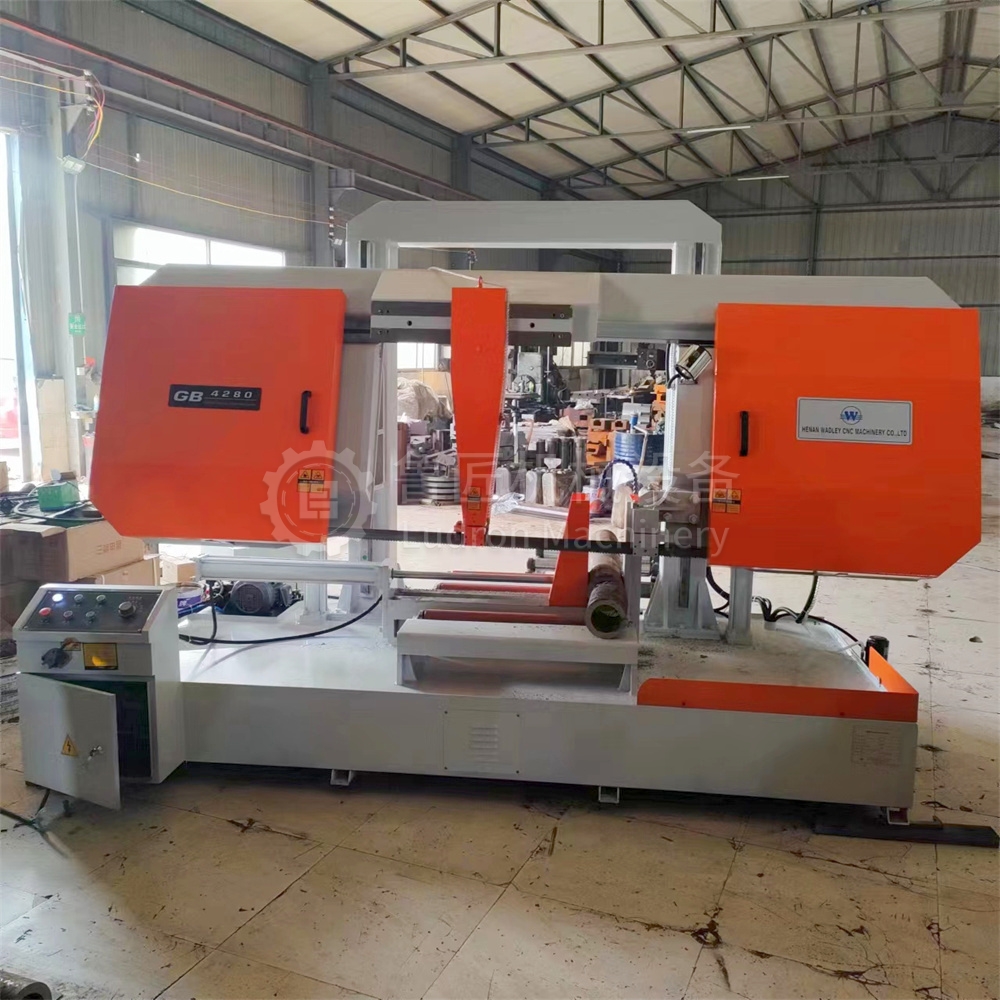 Станок ленточнопильный горизонтальный автоматический по металлу