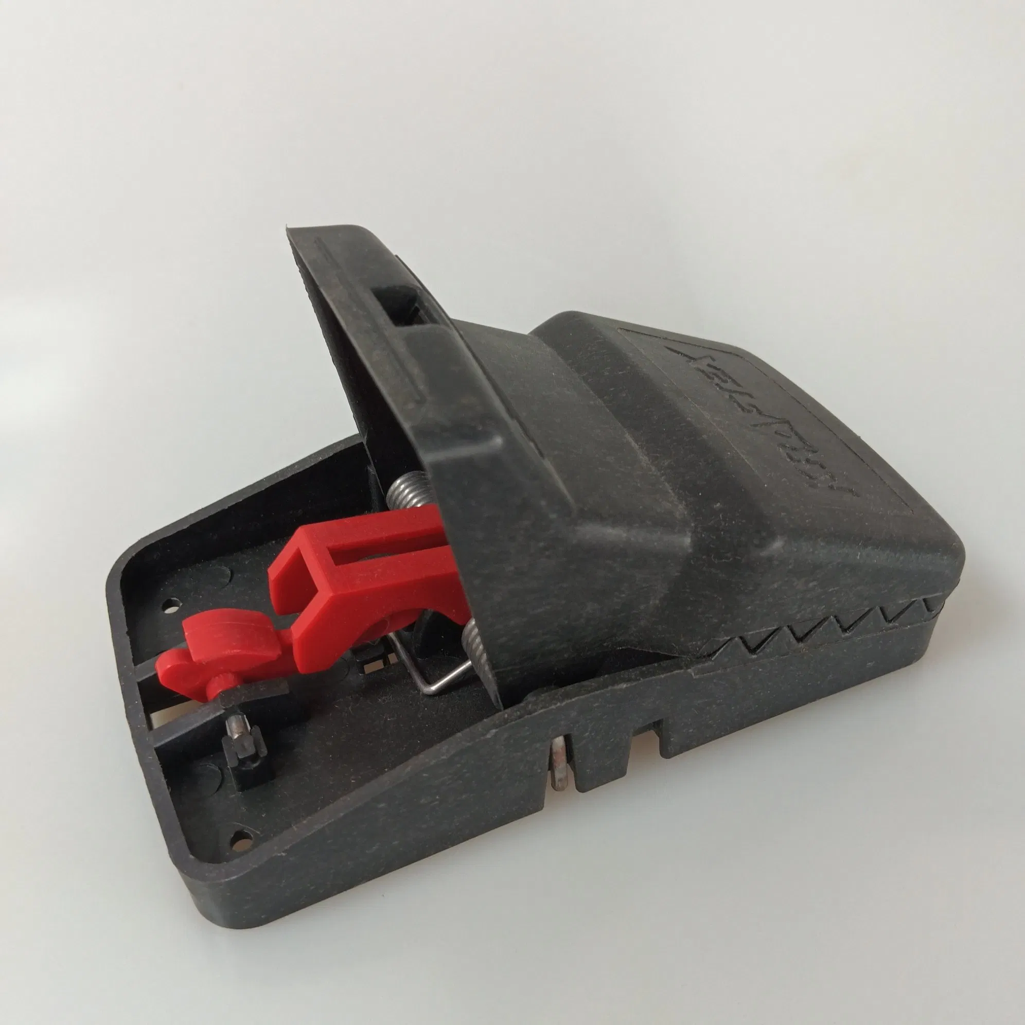 Reusable Mousetrap with Instant Kill Mechanism & Steel Construction