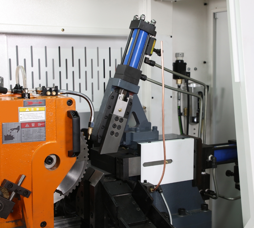 Ленточная пила автоматическая ЧПУ универсальная