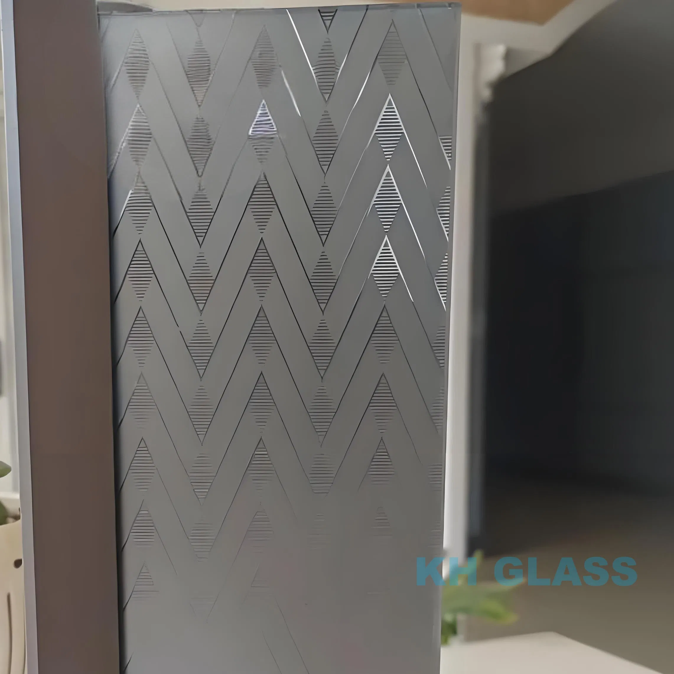 8mm Safety Glass Featuring Unique Graduated Color Acid Etching