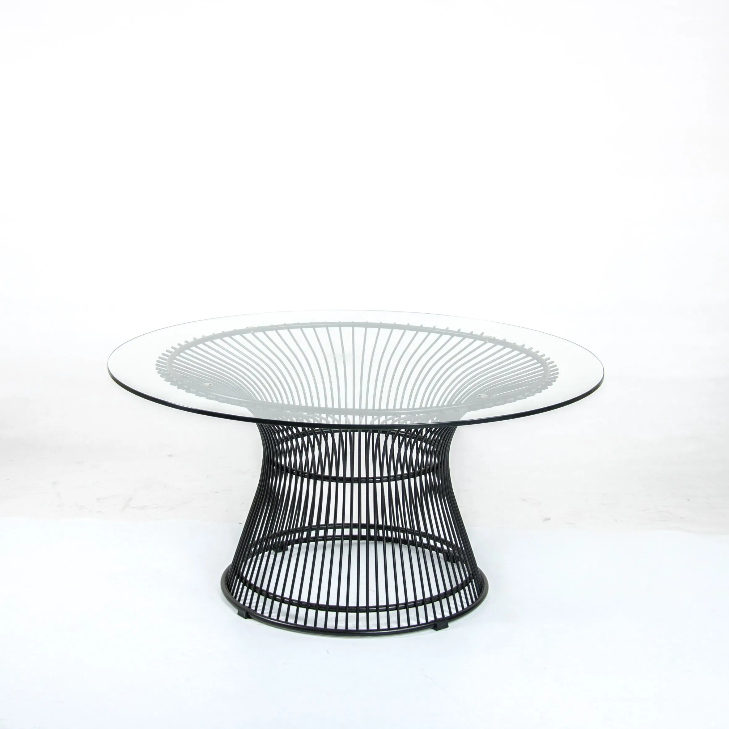 China Metal Steel Wire Table with Glass Top for Kitchen Counter