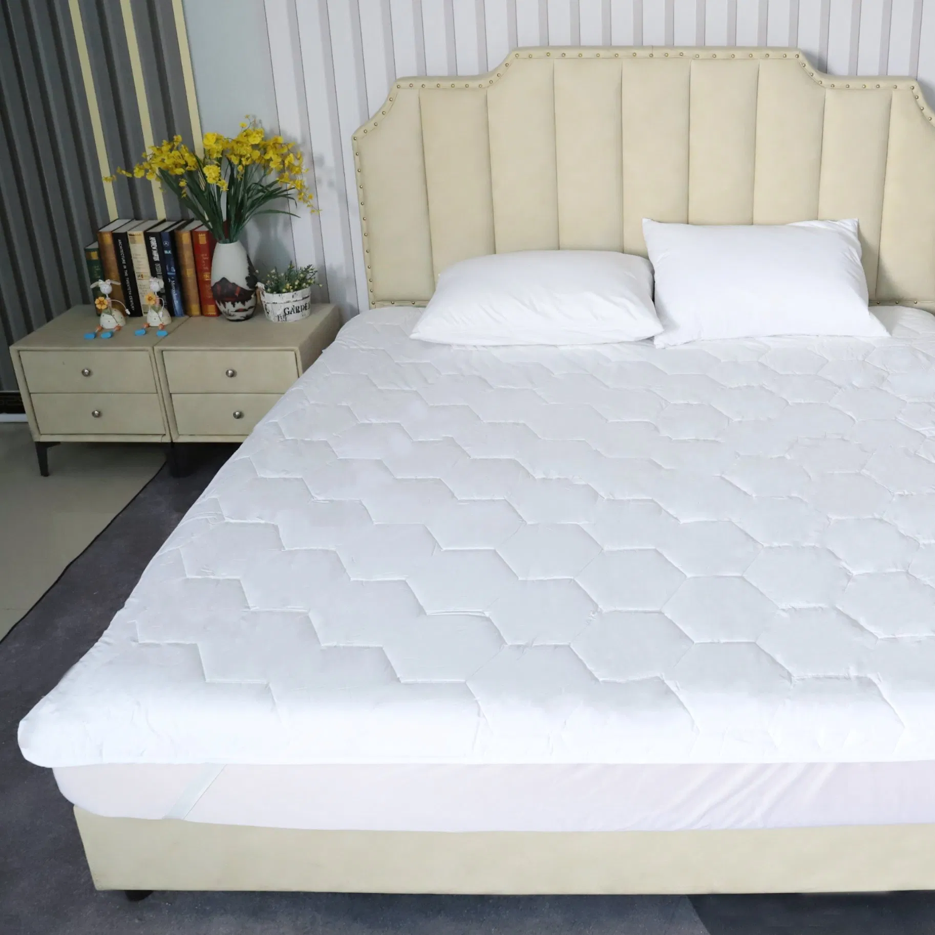 Wholesale Waterproof Elastic Quilted Woven Cotton Mattress Pad Comfortable Soft Breathable