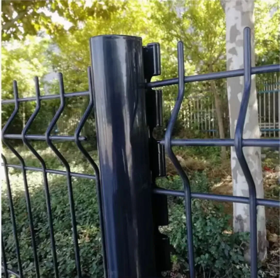 Factory Supply Powder Coated Mesh Welded Mesh Fence Airport Fence