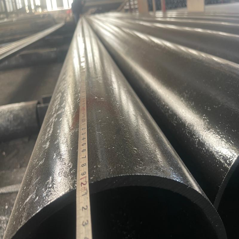 Hot Rolled Seamless Steel Pipe ASTM A106 with ±5% Tolerance