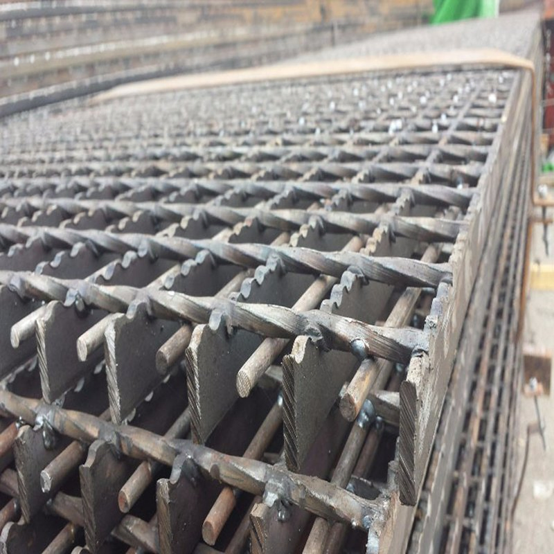 Welded Metal Serrated Industry Platform Walkway Galvanised Steel Grating, Hot DIP Galvanized Floor Steel Grid Grating