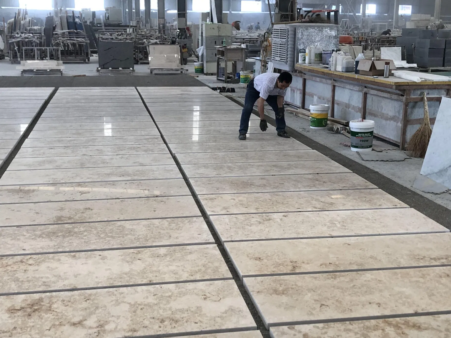 Natural Marble Jura Beige Limestone Polished Floor Tile Stone Wall Panel