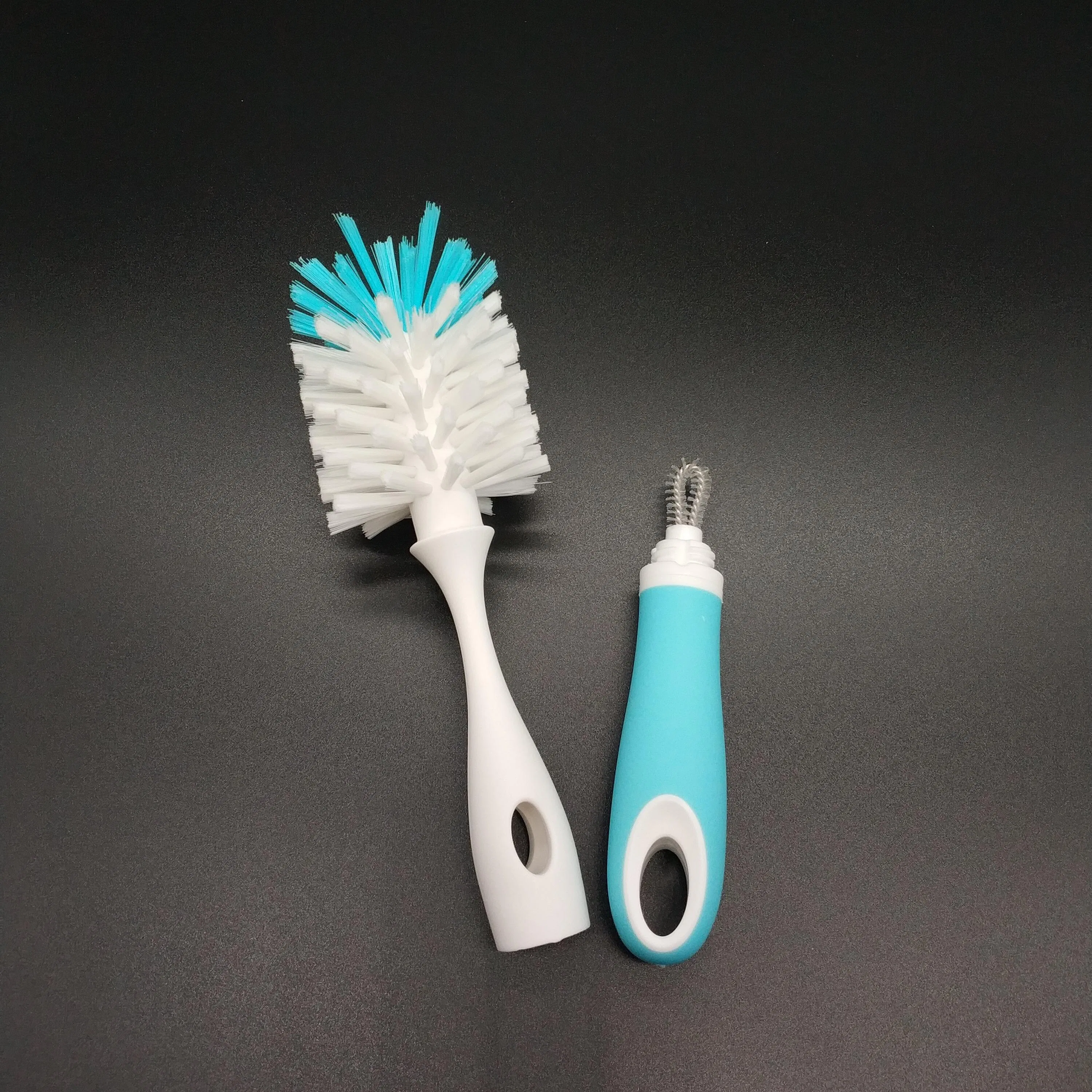 Щетка для бутылочек 2 в 1 с присоской