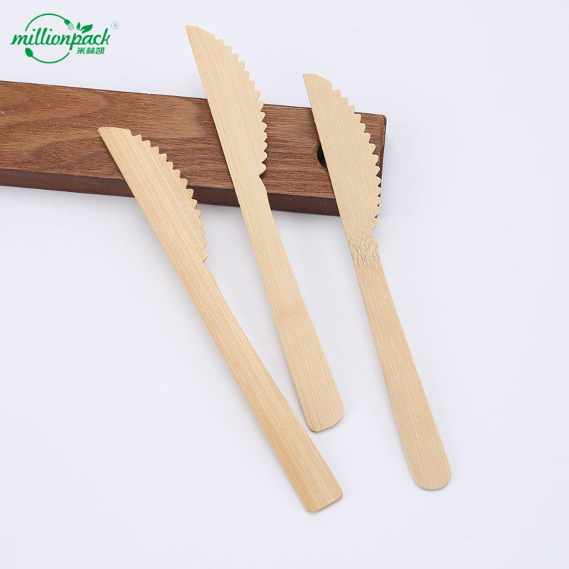 Disposable Wooden Knife for Picnics and Outdoor Dining with Smooth Finish