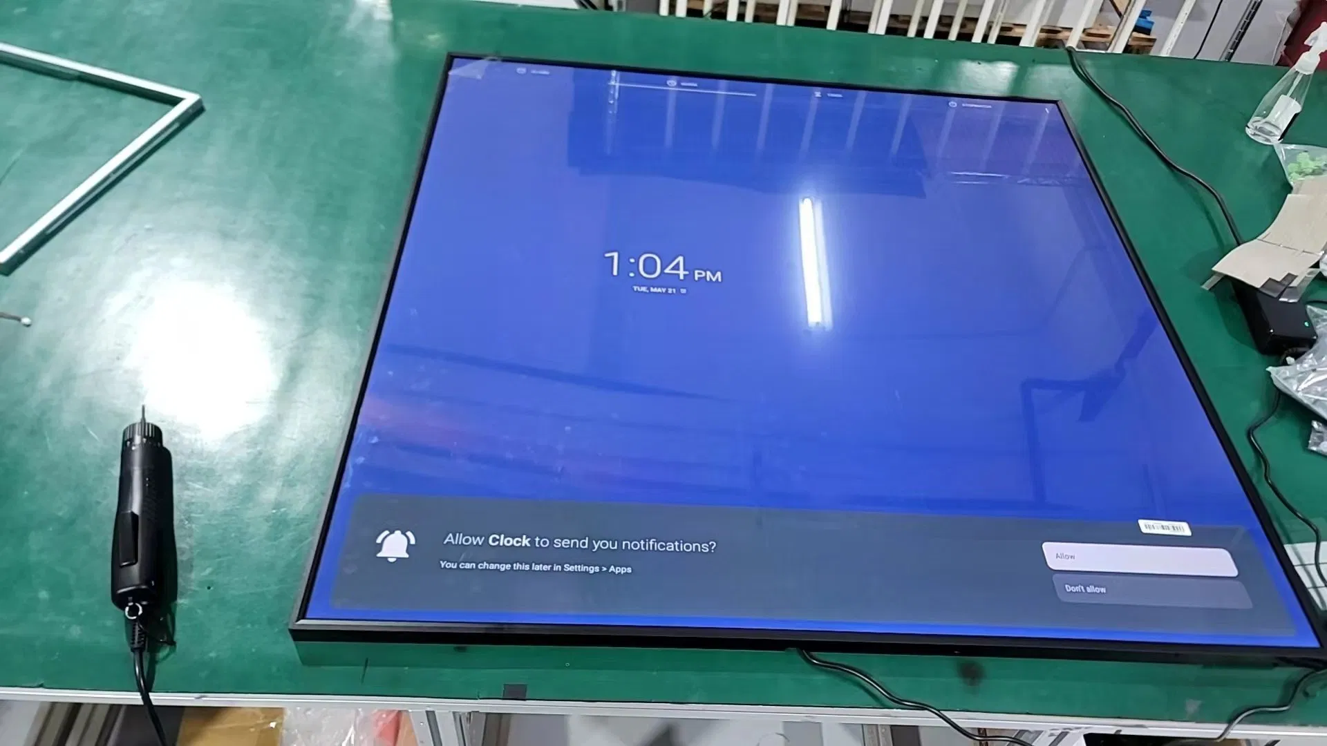 Custom 35.7 Inch Split Screen & Un-Split Screen 4K 8K LCD Display, Square Screen LCD Monitor, Digital Photo Picture Video Signage Frame