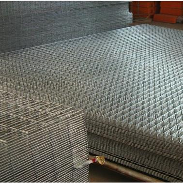 China Factory Customized Sizes 1/2 '' 1/4 '' 1-1/2 '' Stainless Steel Welded Wire Mesh/Iron Wire Mesh in Stock for Fence