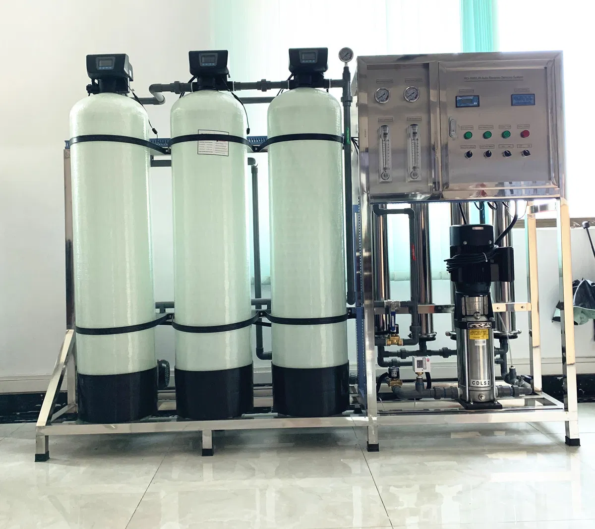 1000 Liters Per Hour Gallon Per Day High Desalination Rate Water Purifier Unit Water Filtering Machine RO Machine