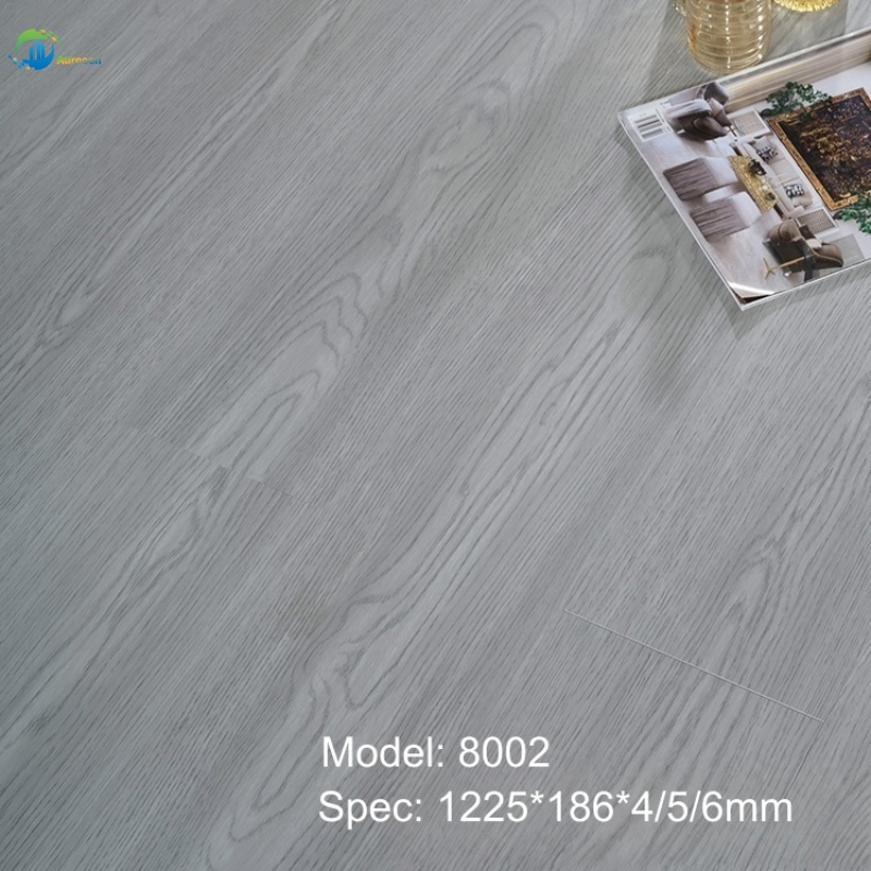 Oak Locking Multi-Layer Engineered Wood Flooring, E0 Grade, Underfloor Heating Suitable 8000 Series