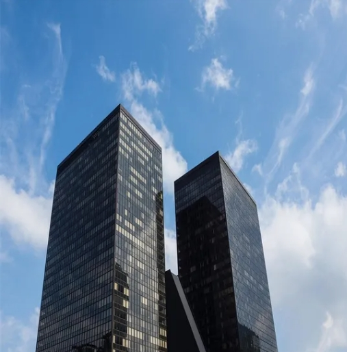 Sustainable Glass Curtain Wall System for Green Commercial Buildings