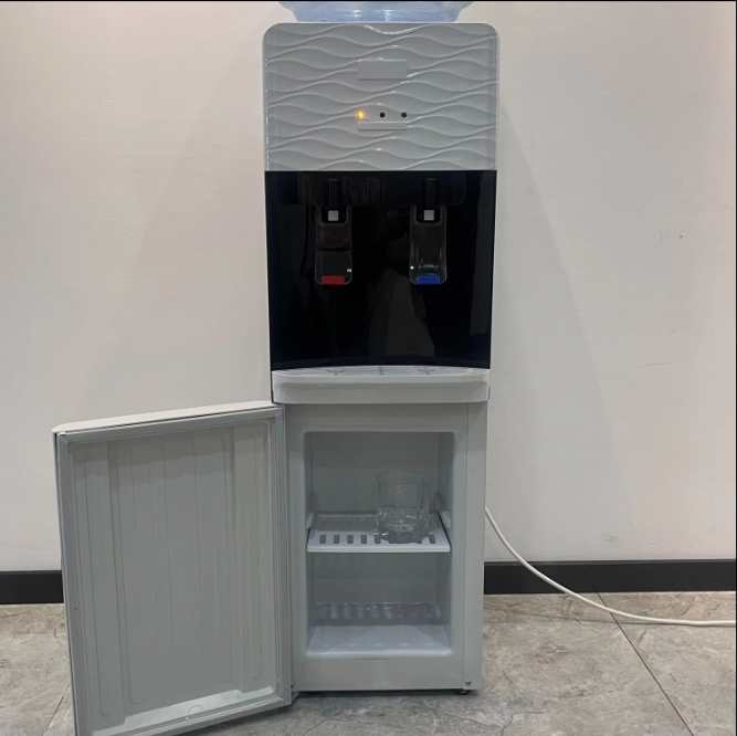 Foreign Trade Explosion 910 Sets/40hq Electronic Refrigeration Support OEM Global Voltage One-Click Adaptation Water Dispenser