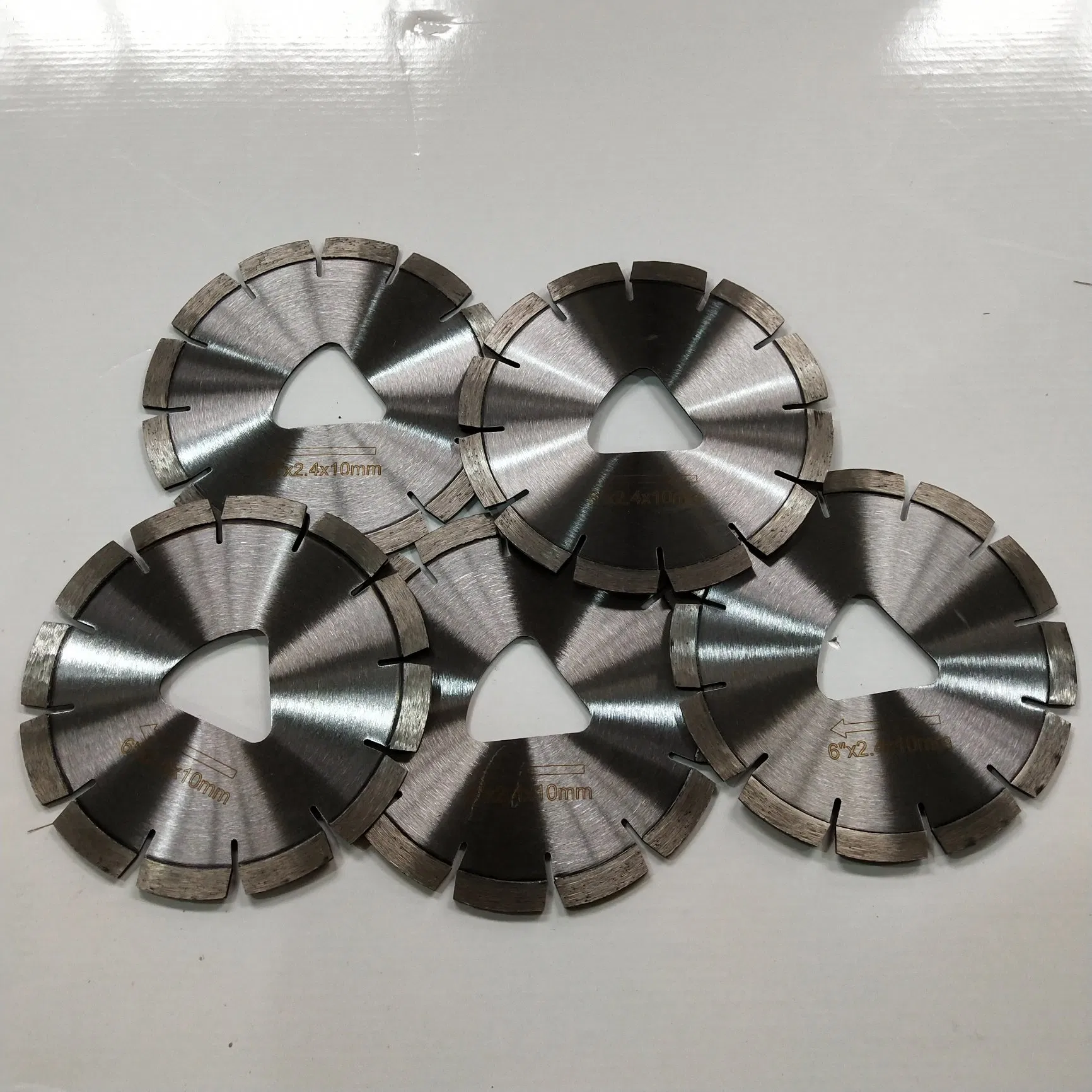 6" Triangle Hole Diamond Blades for Aggregate & Green Concrete