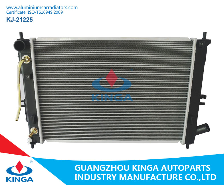 Радиатор охлаждения Hyundai Elantra 13-16 AT OEM 25310-3X600