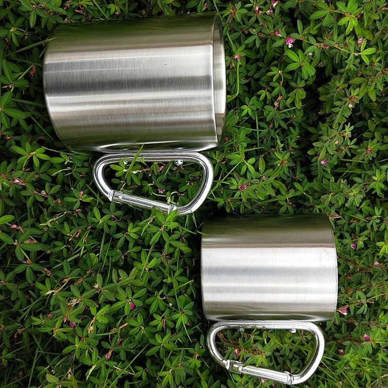 Custom Logo Camping Stainless Steel Cup Carabiner Hook Handle Picnic Portable Water Cup Tea Coffee Mug for Outdoor Travel Hiking Drinkware
