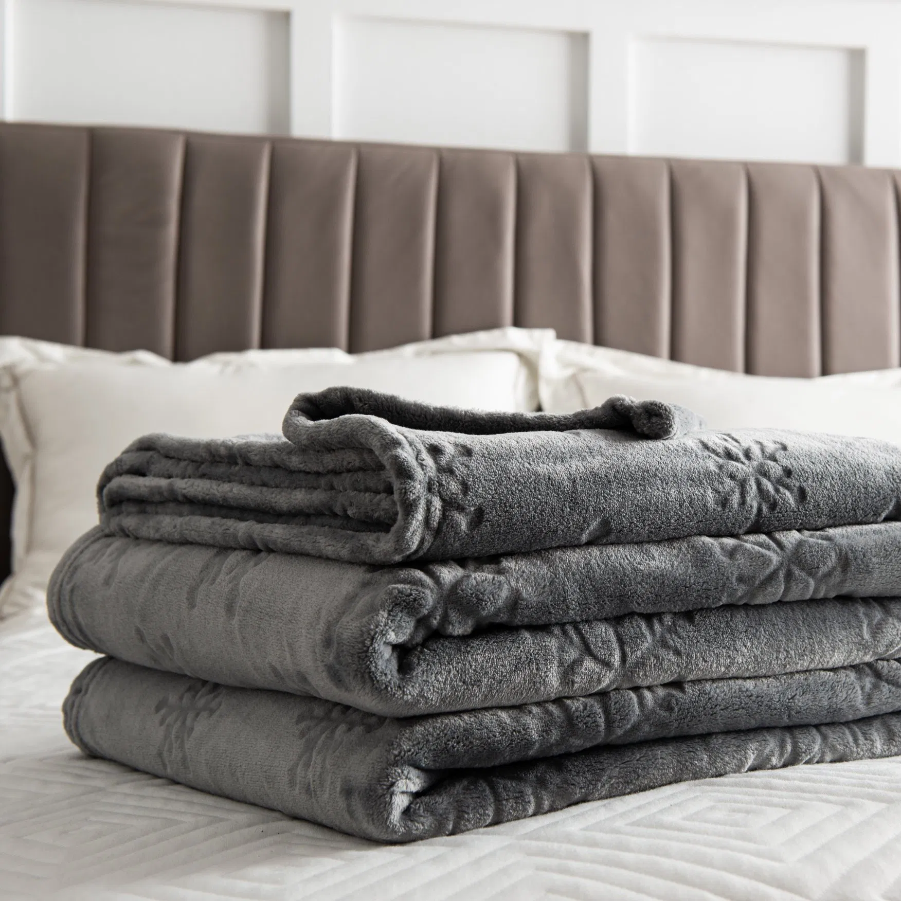 3D Embossed Sofa Microfiber Soft Plush Flannel Throw Blanket