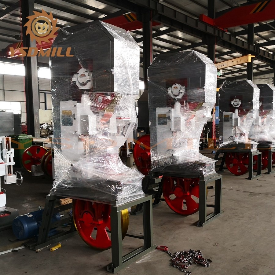 Ленточная пила по дереву портативная электрическая