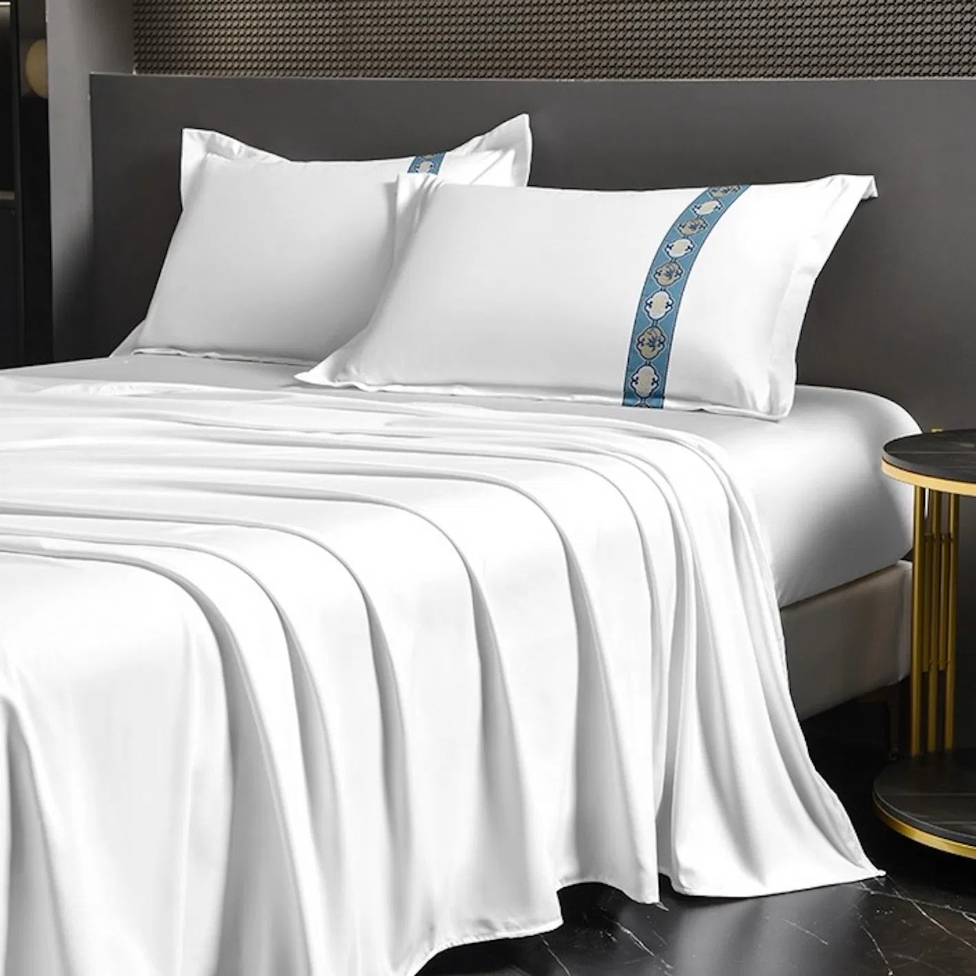 High Class Hotel Supplies Sanding Microfiber Polyester Webbing Embroidery Duvet Quilt Cover Double Coverlets Pillowcase Bed Sheets Guangdong Bedding Set