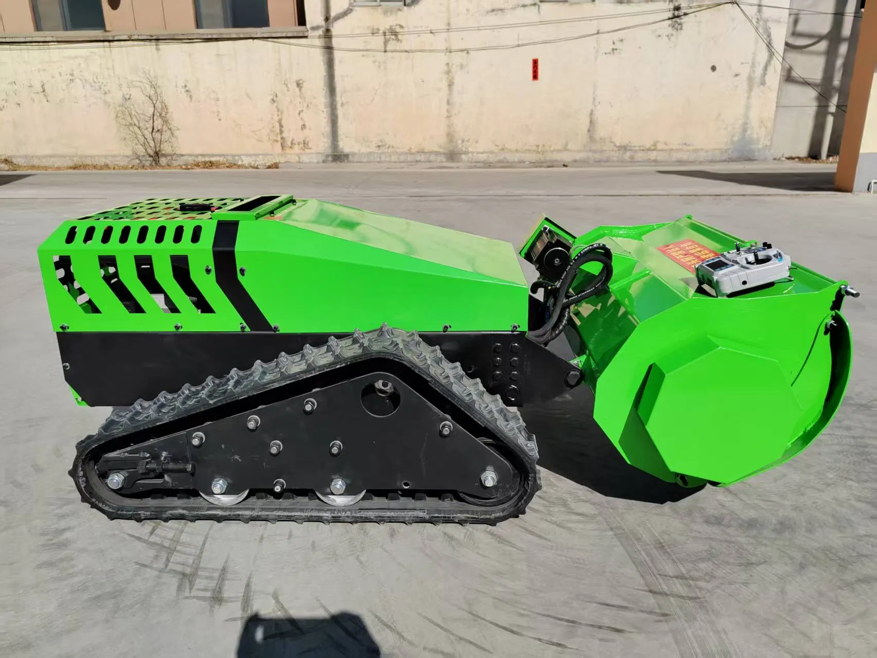 Smart Lithium-Ion Battery Lawn Mower with Remote Control