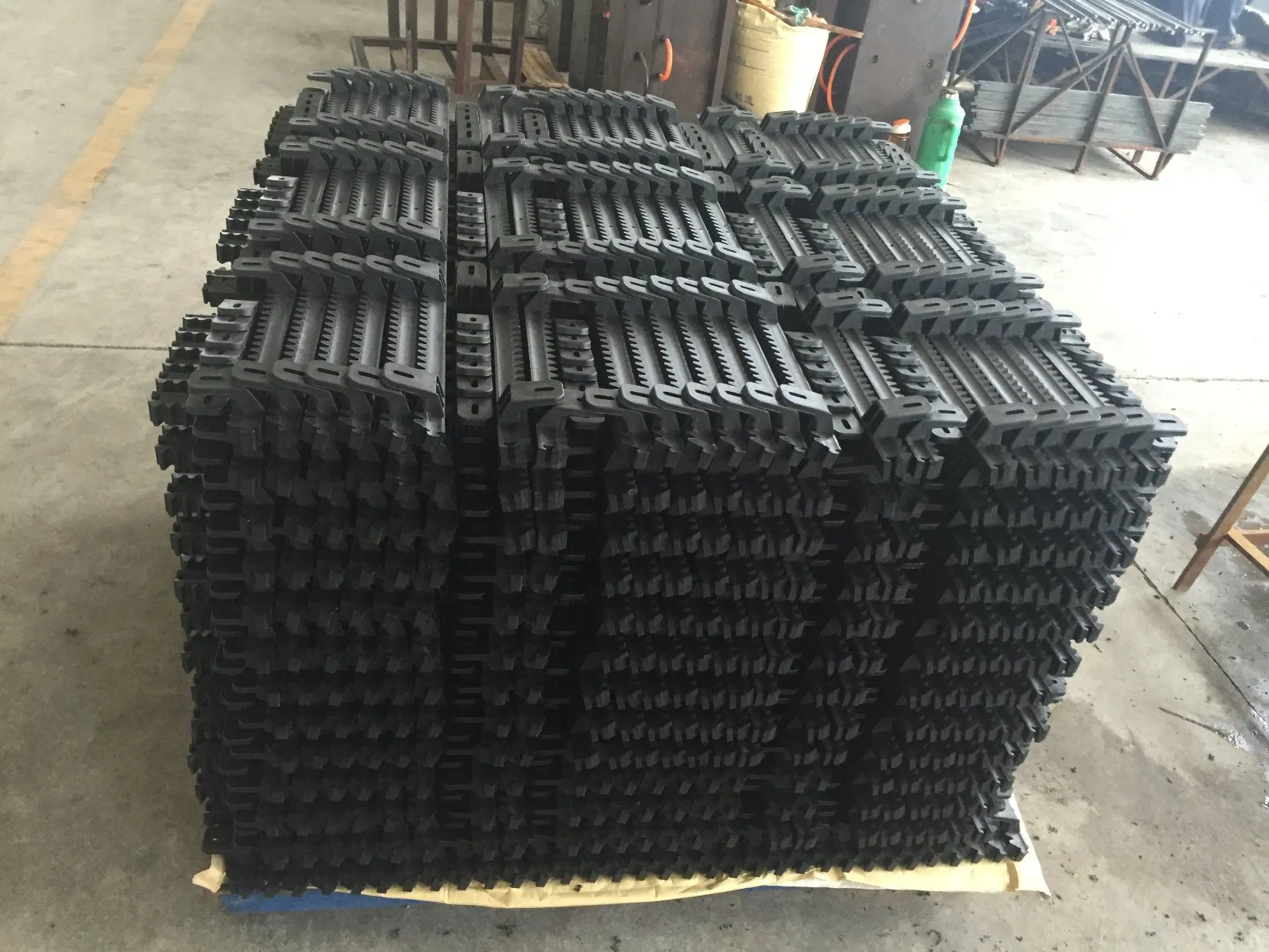 Automatic Gate Rack 20*26*1018 20*26*1005 Mod4 Nylon Sliding Gate Gear Rack