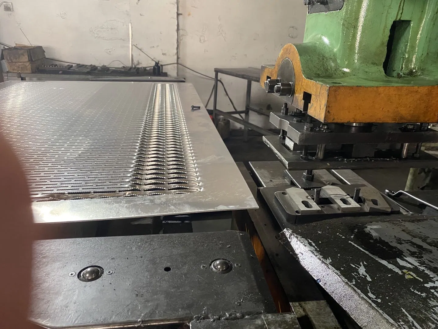 Perforated Plank Grating Deck Safety Panel Walkway