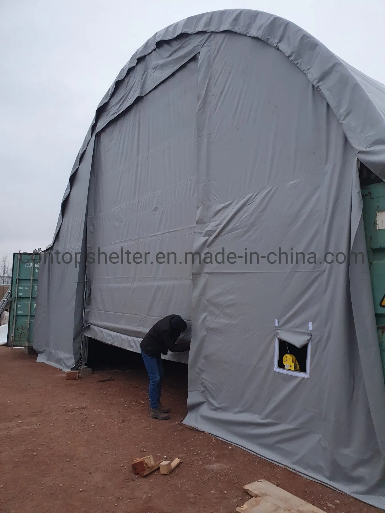 Industrial Outdoor Storage Prefab Steel Structure Dome Shelter for Containers