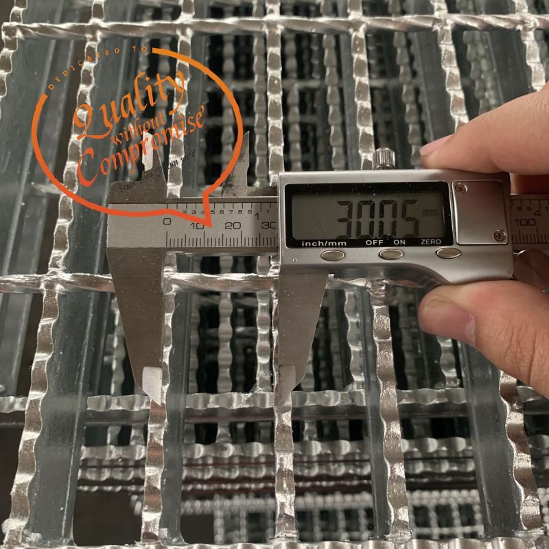 Stainless Steel Driveway Floor Bearing Bar 3/4'' Grid Smooth Serrated Grating